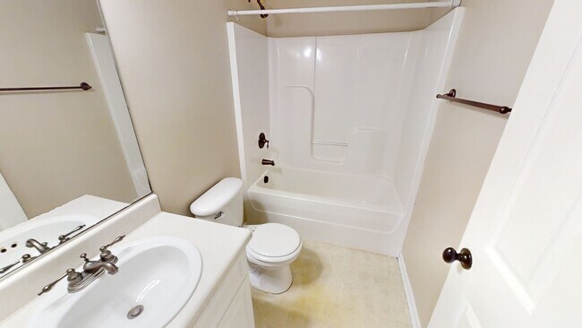 Building Photo - 253 High Meadows Cir