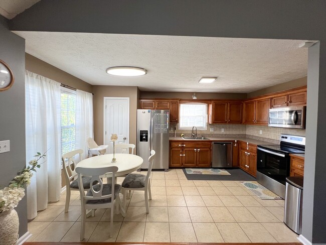 Building Photo - Charming Ranch-Style Home – Coming Soon!