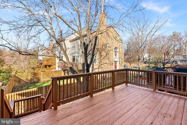 Building Photo - 1707 Leighton Wood Ln