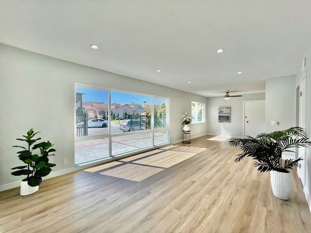 Building Photo - 2012 S Bedford St