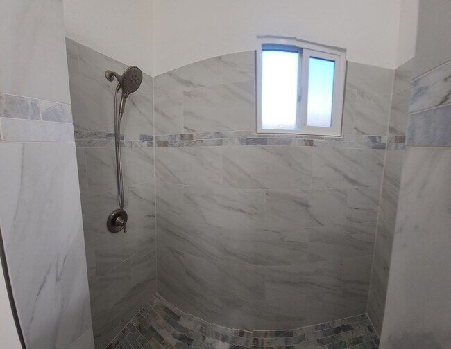 Building Photo - Islay Street  770-774