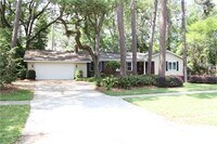 Building Photo - Gorgeous 4/3 Home with fenced yard and garage