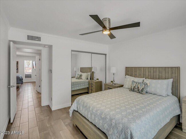 Building Photo - 3351 E Las Rocas Dr