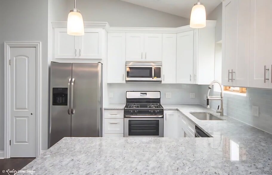 Building Photo - 1219 Blackhawk Dr