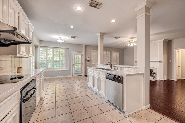 Building Photo - 22726 Shannon Falls Ct