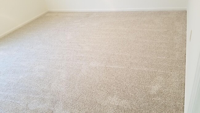 Building Photo - Available from May 15th.  2 Bedroom home with garage. Great Area and Location!