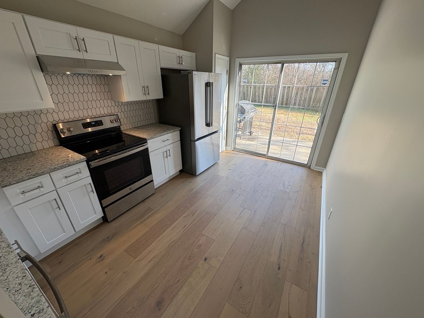 Building Photo - 5504 Knollcrest