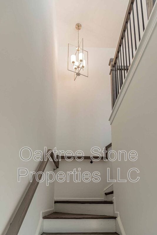 Building Photo - 3378 Skyland Dr