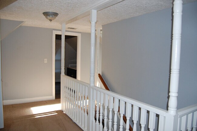 Building Photo - 339 Charleston St SE