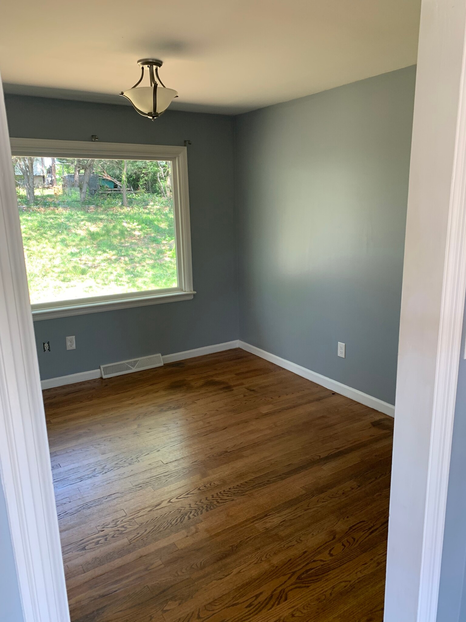 Building Photo - 507 Moran Ave