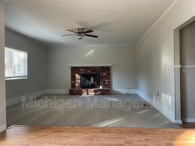 Building Photo - 44947 Forest Trail Dr