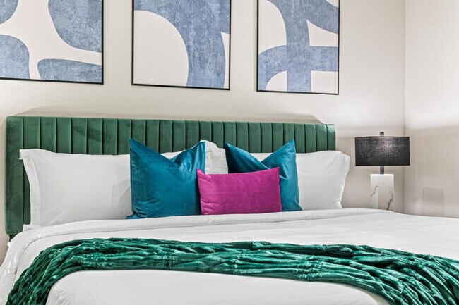 Building Photo - 606 N Washington Ave