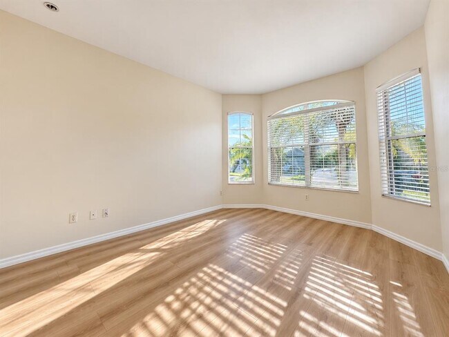 Building Photo - 27353 Edenfield Dr