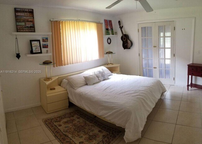 Building Photo - 116 Tuscany B