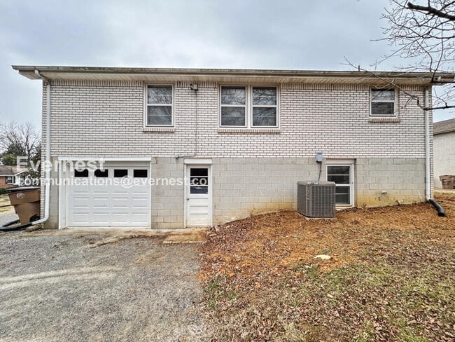 Building Photo - 4718 Richards Ct