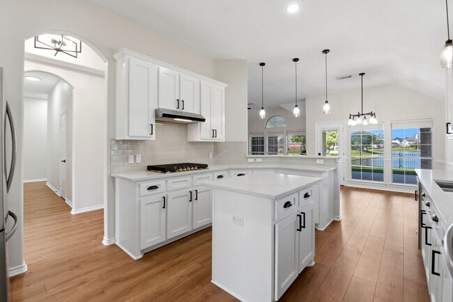 Building Photo - 29819 S Legends Village Cir