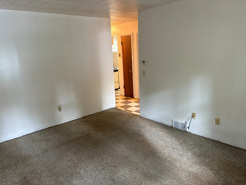 Building Photo - 508 4th St