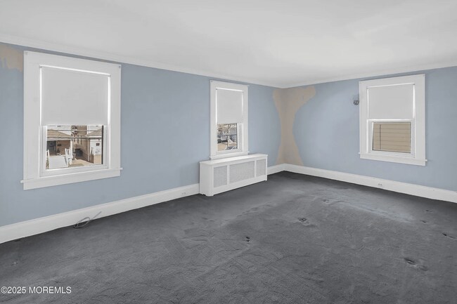 Building Photo - 62 Elm Pl