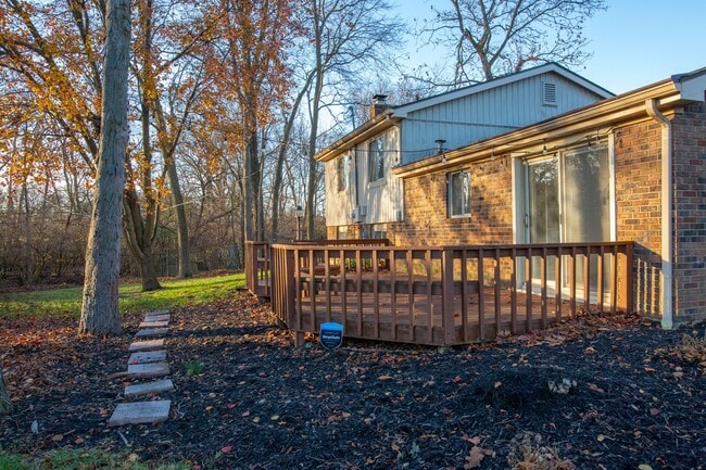 Building Photo - 3919 Quail Hollow Dr