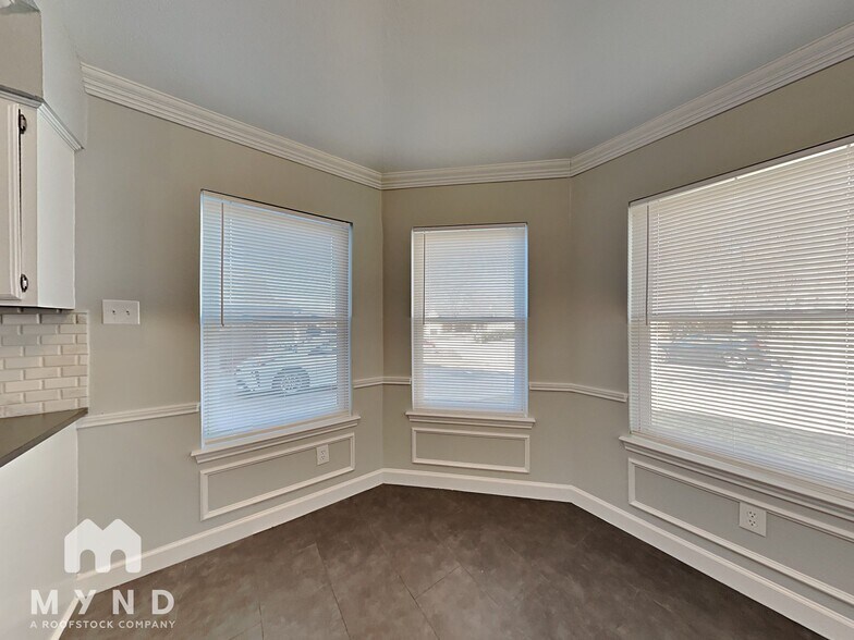 Building Photo - 4628 Feathercrest Dr