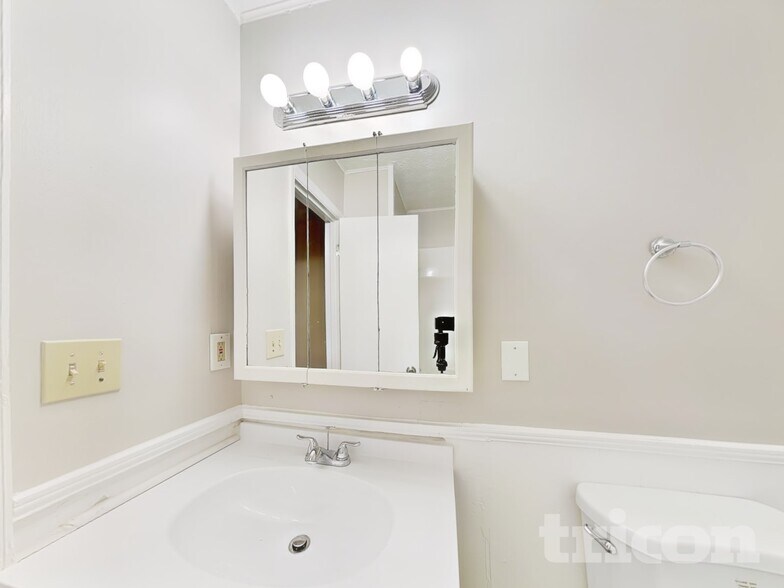 Building Photo - 4621 Cedar Brook Dr SE