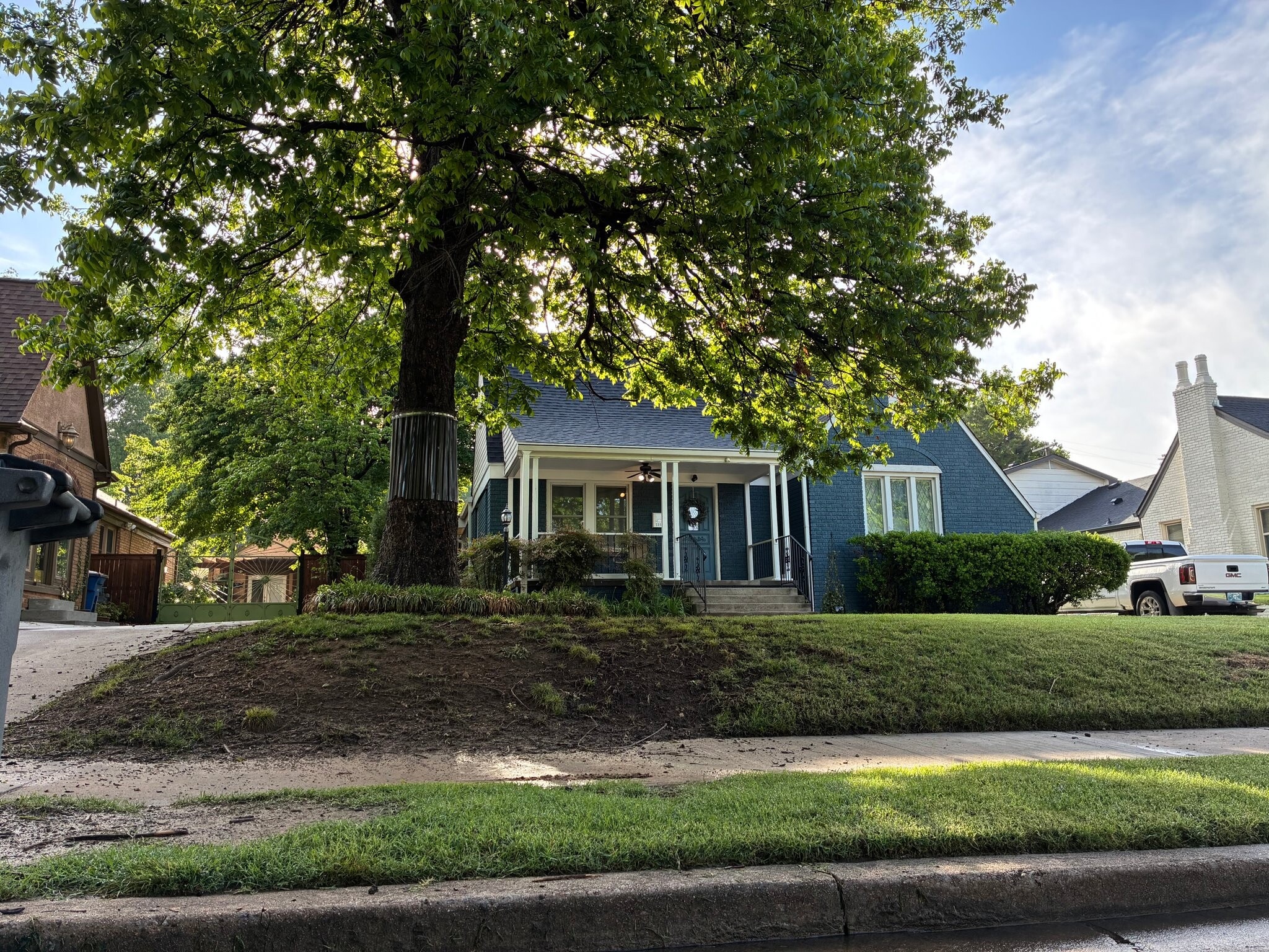 Building Photo - 1715 S College Ave