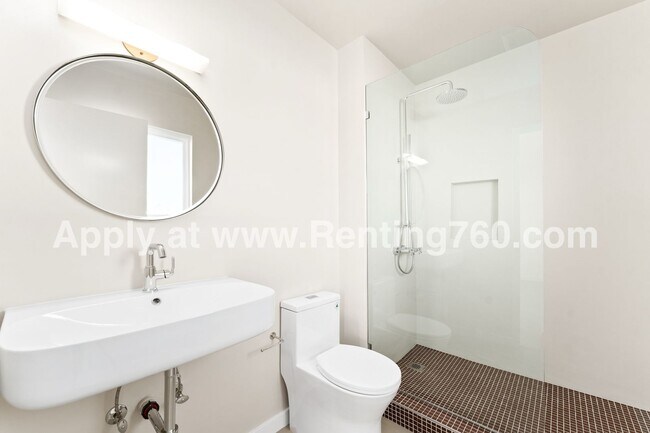 Building Photo - Desert Serenity Meets Modern Comfort in La...