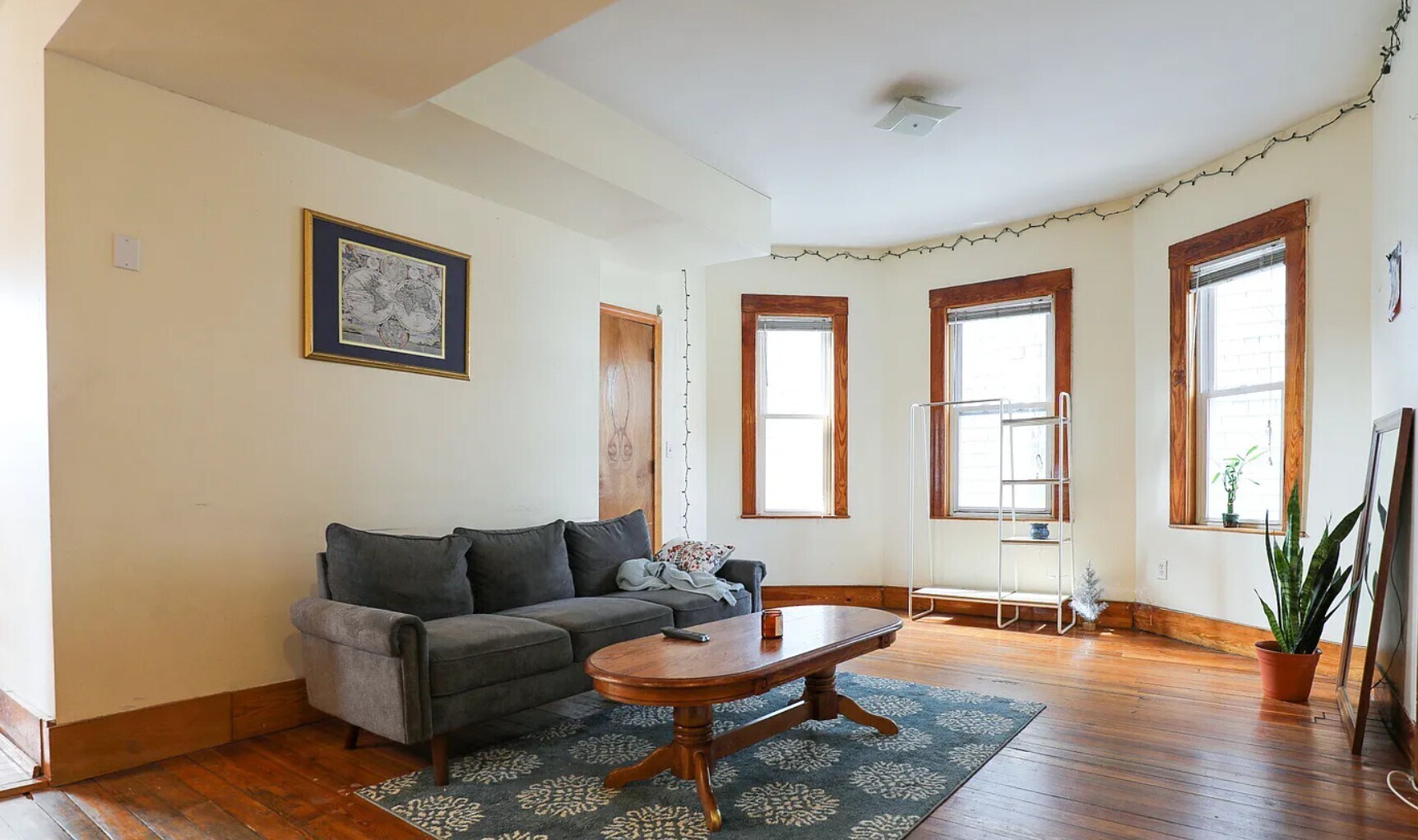 Building Photo - 346 Faneuil St