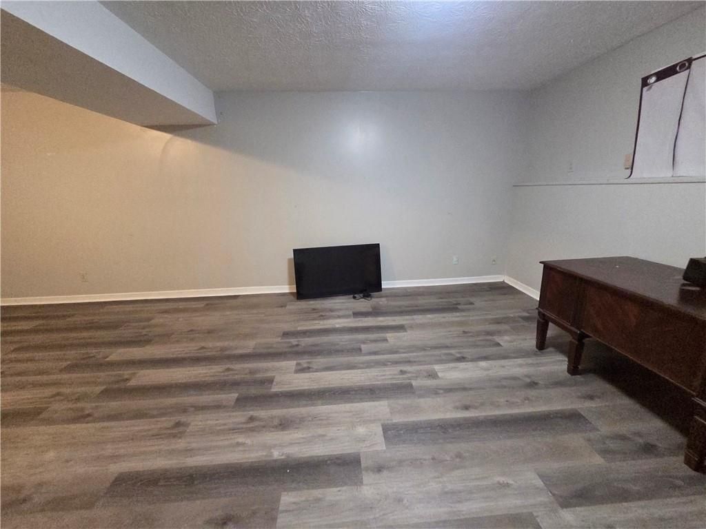 Building Photo - 5034 Cherokee Ct