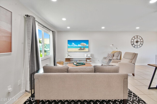 Building Photo - 5909 N 81st St