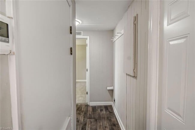 Building Photo - 5947 Julian Airport Rd