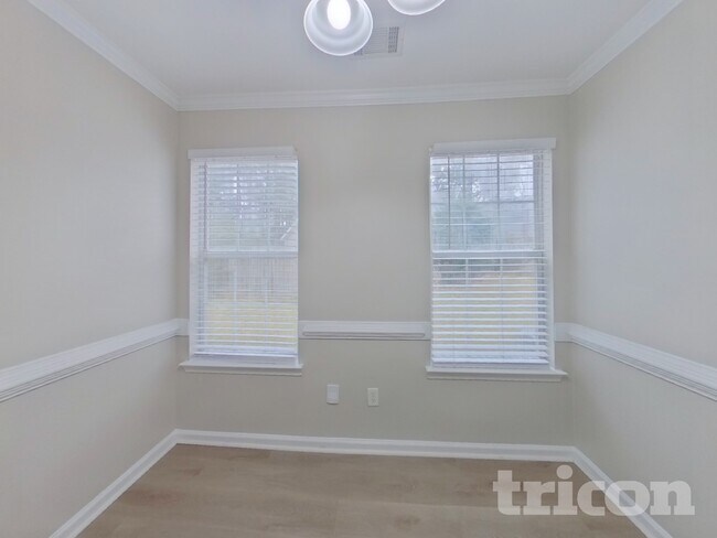 Building Photo - 708 Percevil Point