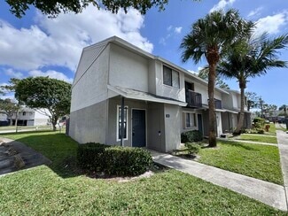 Building Photo - 704 Riverside Dr