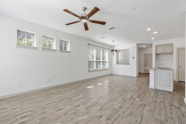 Building Photo - 5836 Ridgeline Dr