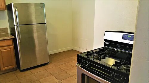 Building Photo - 121 N New Hampshire Ave