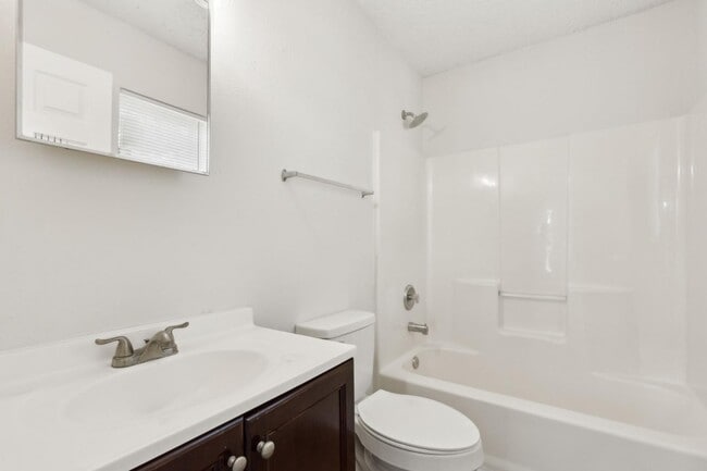 Building Photo - 3126 Penton St