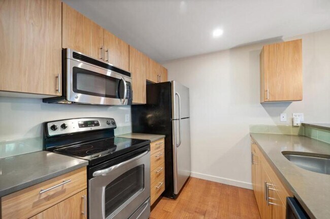 Building Photo - 1 bedroom in Redmond WA 98052