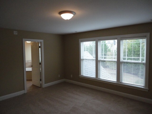 Building Photo - 1417 Flemming House St