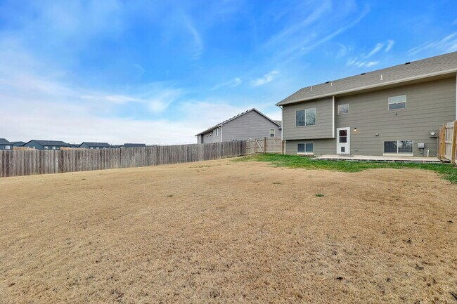 Building Photo - 2216 Quivira Cir