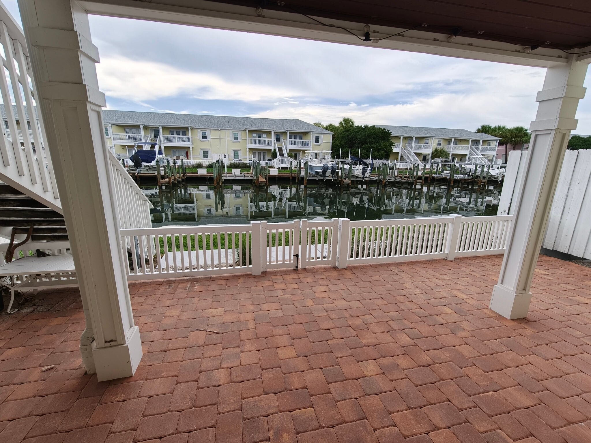 Building Photo - 4945 Coquina Key Dr SE