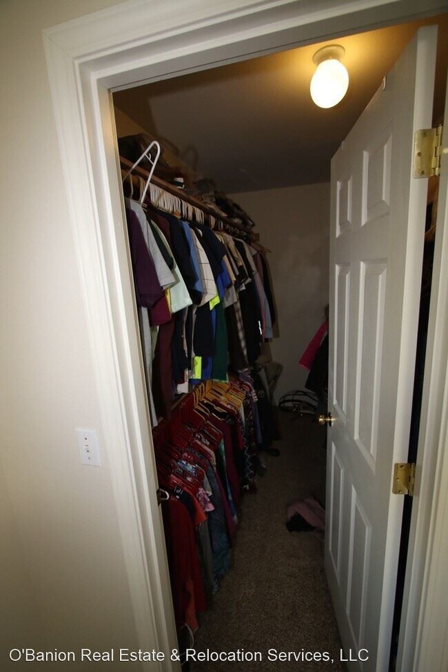 Building Photo - 4 br, 2 bath House - 1804 Sturbridge Court