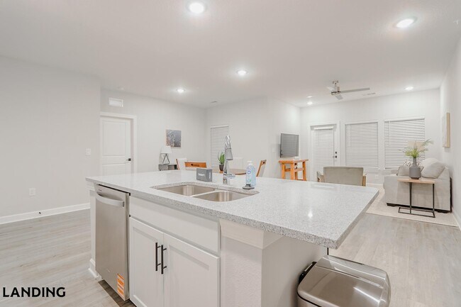 Building Photo - 5001 Willowgate Loop