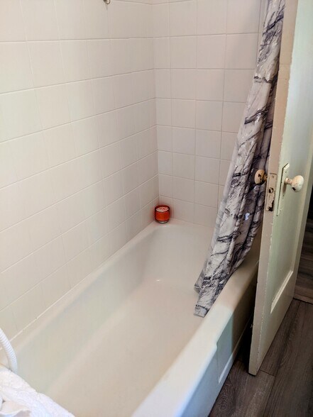 bathtub and shower - 60 Foss St