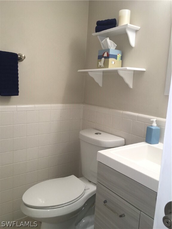 Building Photo - 3903 Del Prado Blvd S