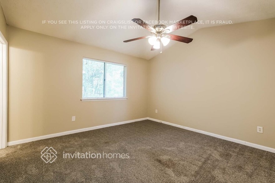 Building Photo - 2805 Wildflower Ln SW
