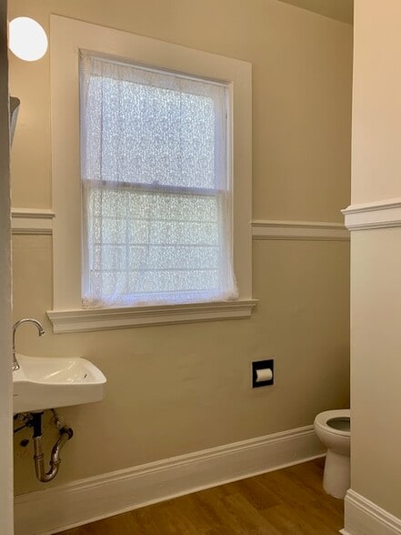 Building Photo - 531 Belvedere St