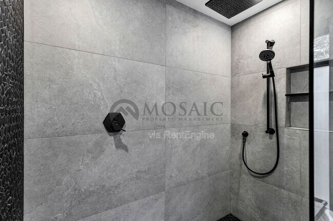 Building Photo - 8413 E Welsh Trail