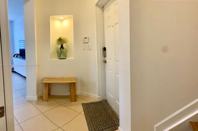 Building Photo - 10620 NW 88th St