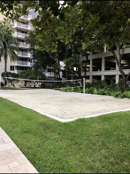 Building Photo - 850 N Miami Ave