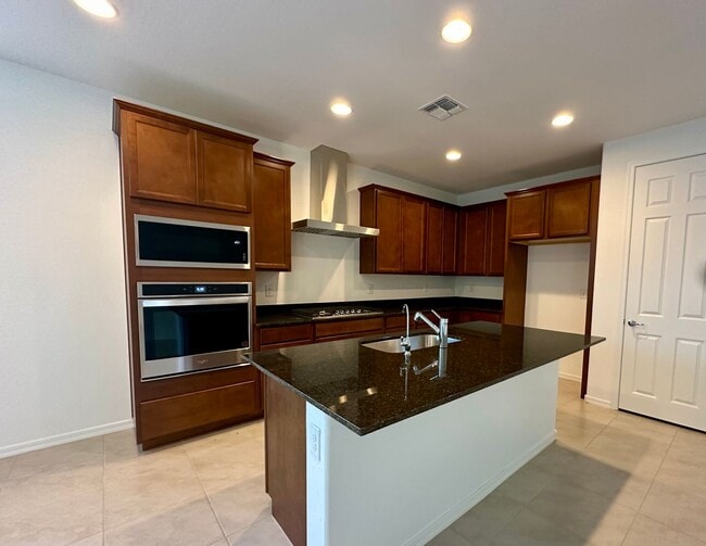 Building Photo - SENTERO CROSSING 3 bed 2 bath home